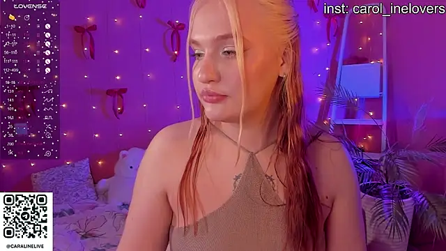 CarolineLovers webcam