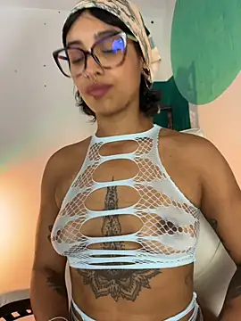 lollabyer - LollaByer's free webcam - UK Sex Cams