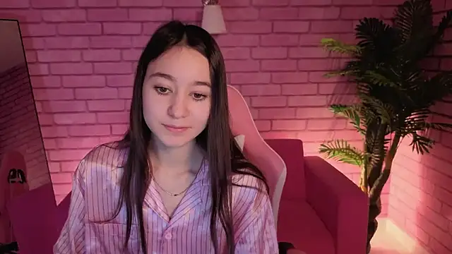 Nicole_Brownie webcam