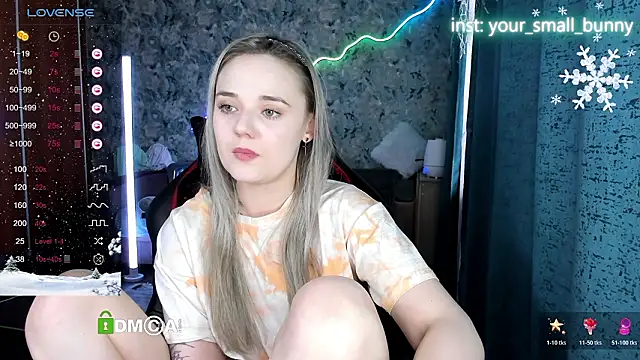 Your_small_bunny webcam