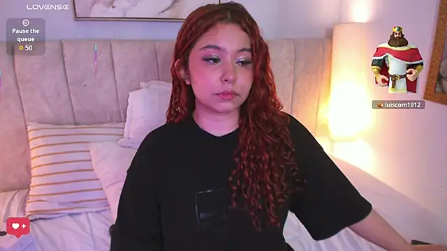 Atenea_cuteee webcam