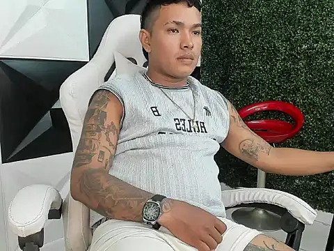 jerry_anderson18 (M young) - MAKE ME CUM NAKED