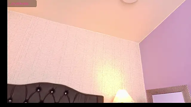 Dakota_Rainbow22 webcam