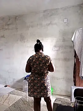 MaaliiiPonuTamil webcam