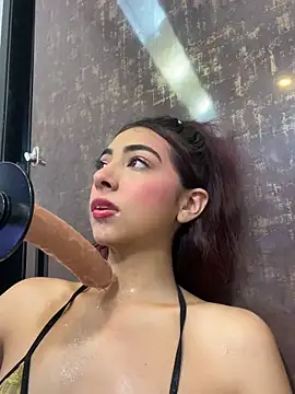 cherry_skinny_ webcam