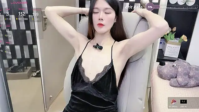 yueyue-mm (F young) - 家里没人不想穿衣服全裸3分钟