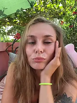 White_mistress webcam