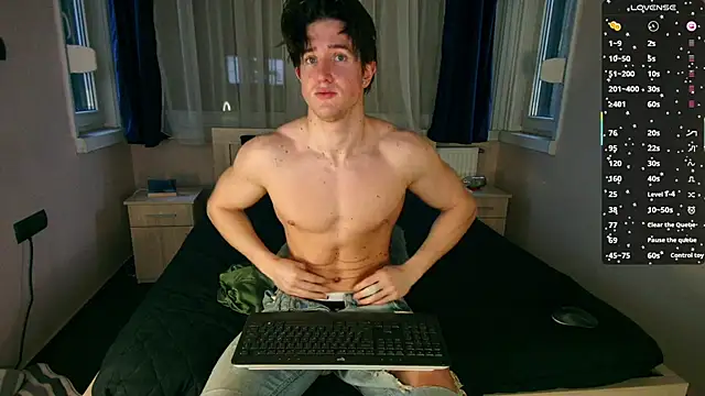 ChristianLevine_ webcam
