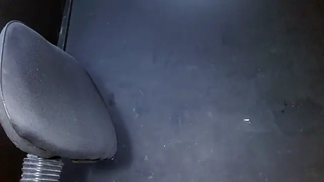 DOMINANT_BIGDICK webcam