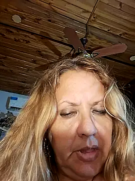 Webcam Model (JennyInVegas)  is live.Free join now!