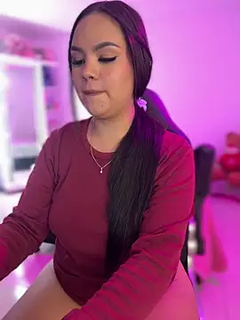 amber_white15 (F young) - Fingers in my pussy + squirt 🥵💦