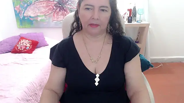 leonela_69 webcam