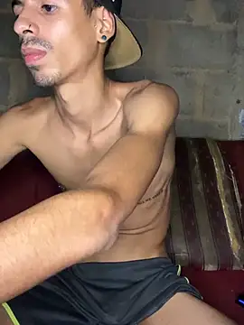 alexx_23cm - Alexx_23cm's free webcam - UK Sex Cams