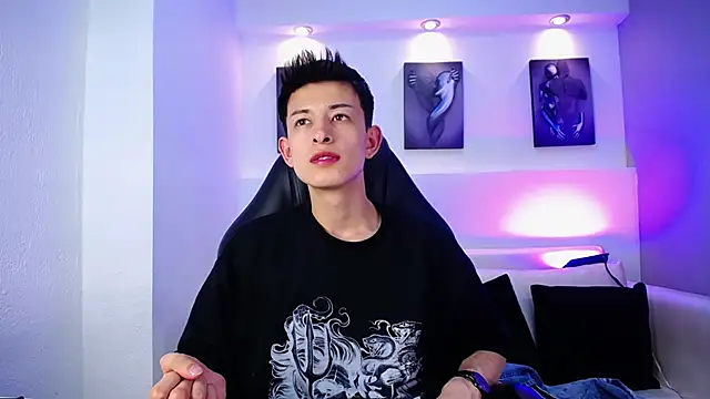 maikcarver (M young) - Play nipples + pinchs nipples 🔥😈