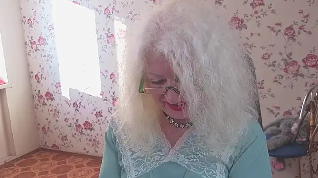 Maya_Mayflower webcam