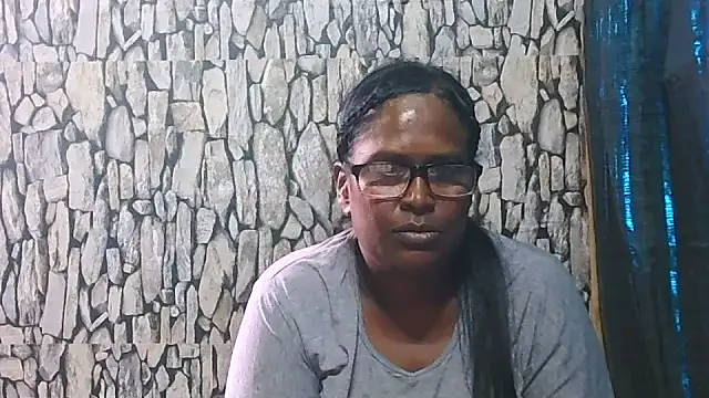 Exotic_indian95 webcam