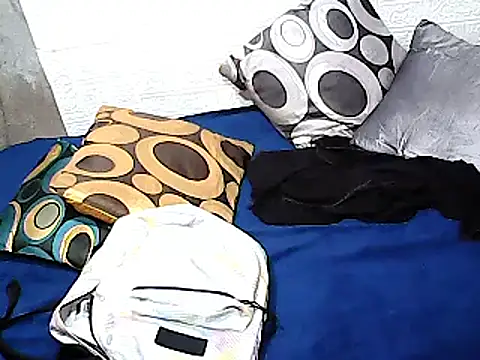 xxhottinybabe webcam