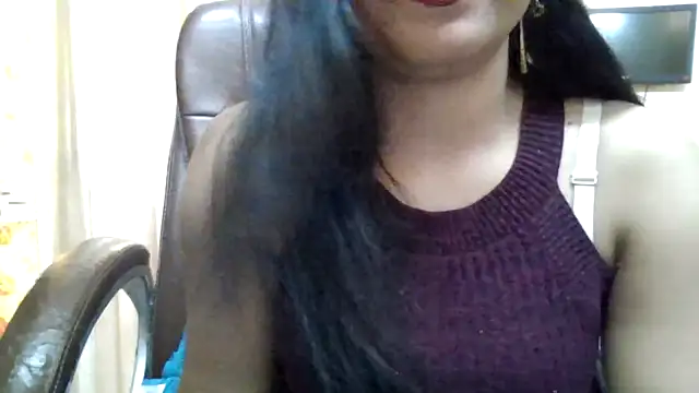 Queenhimanshi webcam