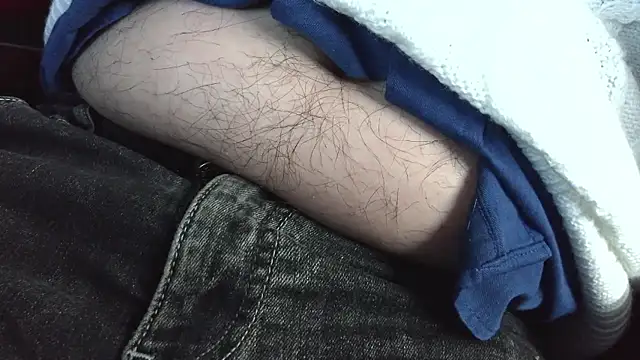 hairyandtiny webcam