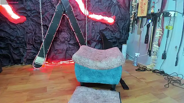 Extremeroom_BDSM webcam