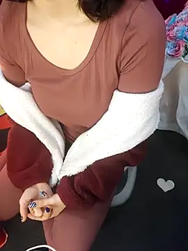 Alone_nothing webcam