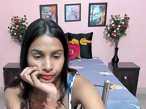 Webcam Model (Melis_Sandra)  is live.Free join now!