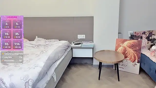 美女-ruoruo-在线直播