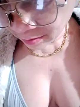 small-house123 webcam