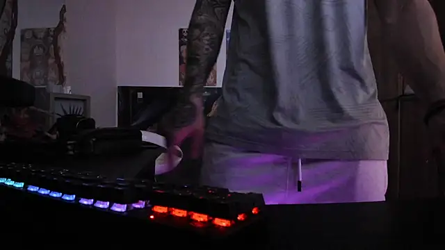 dominatofstupid - Dominatofstupid's free webcam - UK Sex Cams