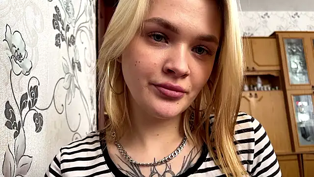 MichaelaStruckhoff webcam