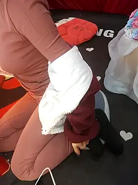 Alone_nothing webcam