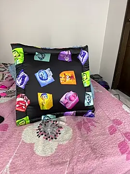 Webcam Model (sandylau)  is live.Free join now!