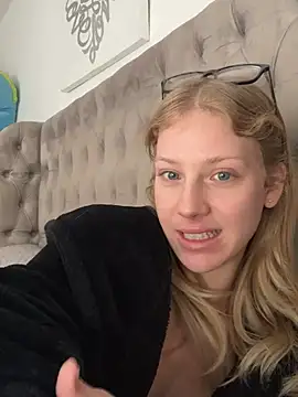 RosieLovexoxx webcam