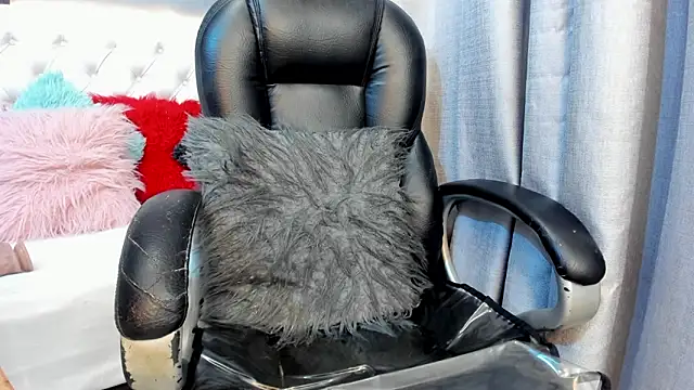 MHONIKBELUCCI webcam