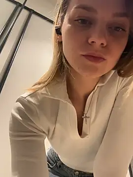 ValenciaShock Hottest Webcams