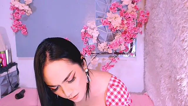 Oriental_Tiara webcam