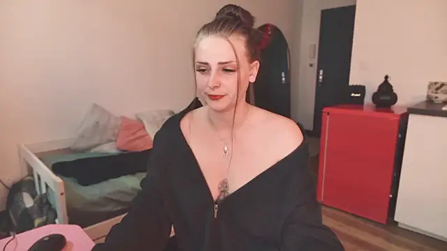 celeste_off - Celeste_Off's free webcam - UK Sex Cams