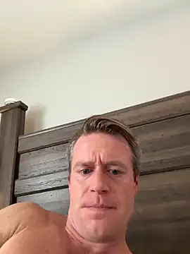 dilfiguess1 (Ask my age) - Stroke, pick bonus item at goal