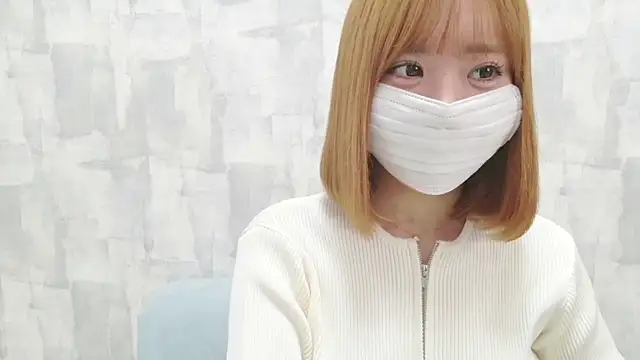 LOVE_MOMO_LOVE Live Webcam on Stripchat