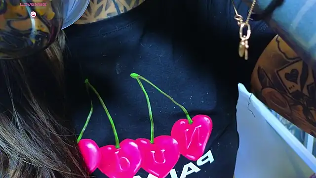 tattooedBabyy webcam