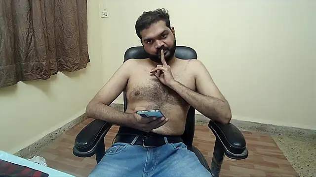 kinky_kumarr (Ask my age) - Hairy ,uncut , smegma, foreskin, daddy,
