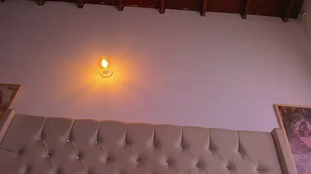 Eloisa_cleavage_ webcam