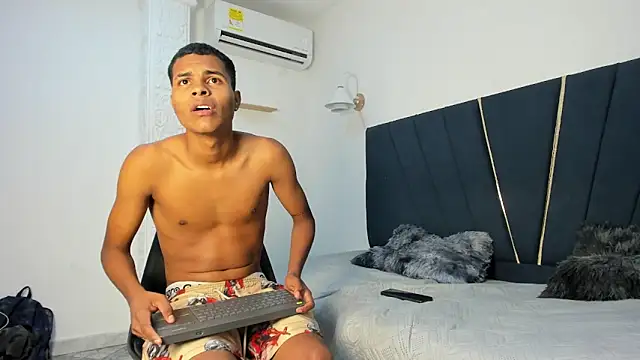 EroticStore_cum99 webcam