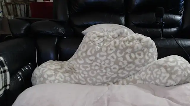 Juicy_Julie469 webcam