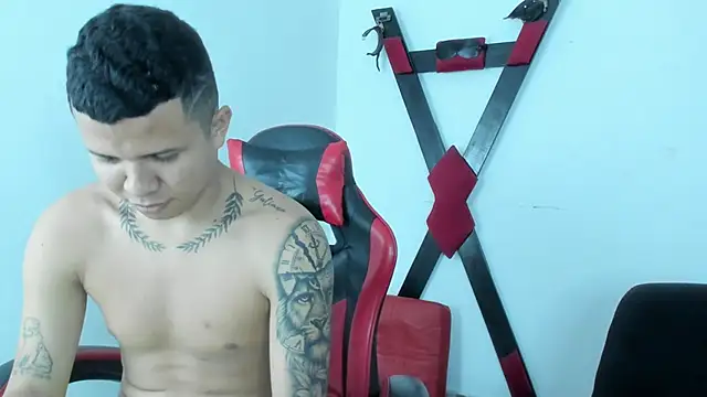 Steven19_LatinBoy webcam