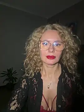 Tania201243 – webcam model profile photo