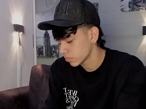 sebas_pretty7 webcam