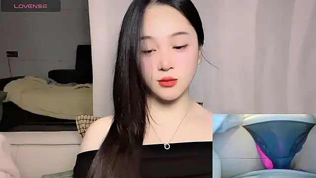 Webcam Model (woaiqinqin)  is live.Free join now!