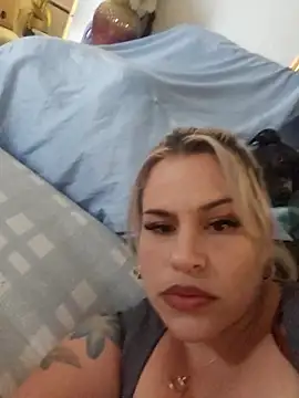 toomuchofafreak webcam