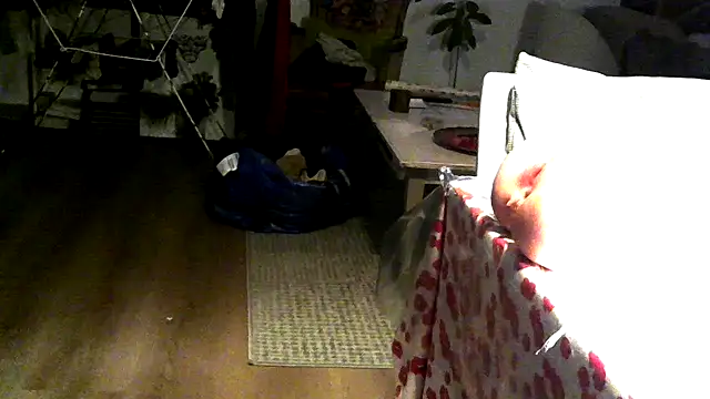 frenchblackc31 webcam